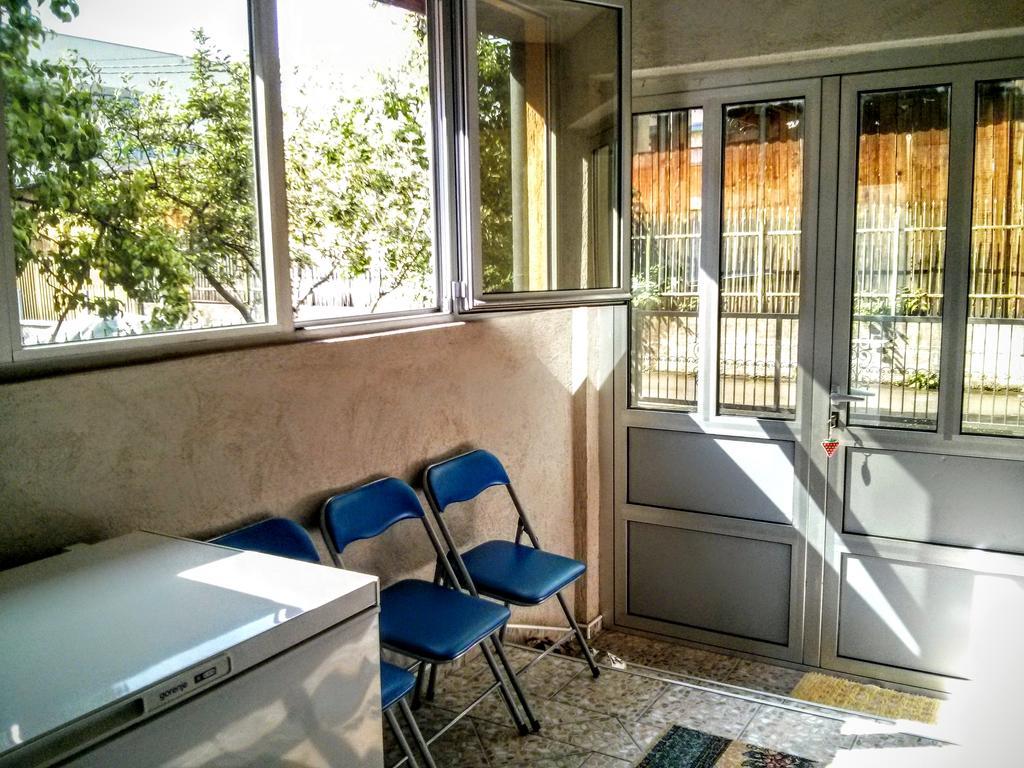 Apartment Near The Airport Сараево Екстериор снимка