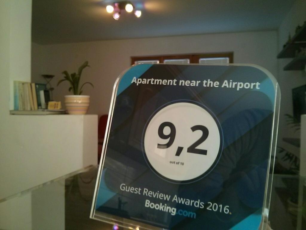 Apartment Near The Airport Сараево Екстериор снимка