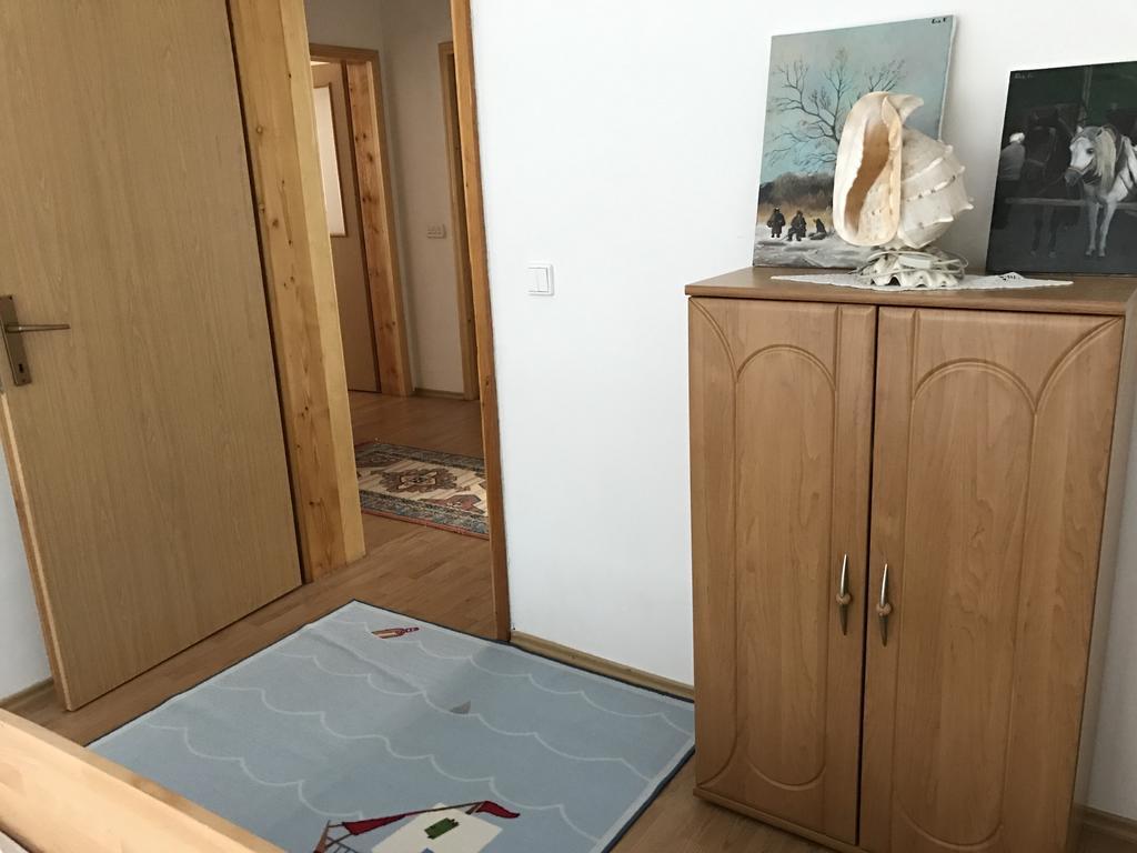 Apartment Near The Airport Сараево Екстериор снимка